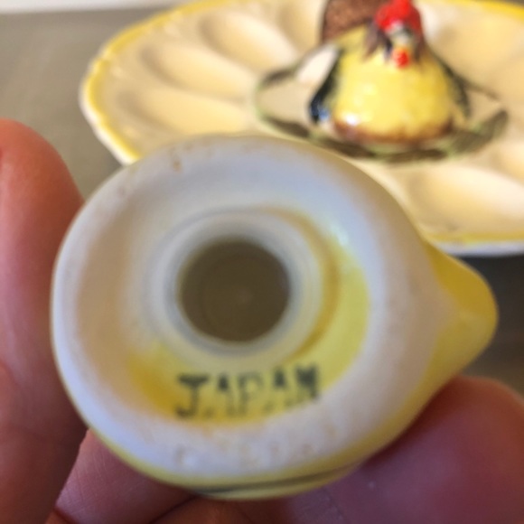 Egg plate: chicken with S&P shakers Japan ceramic - Picture 5 of 10